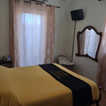 Takis House Kato Panayia